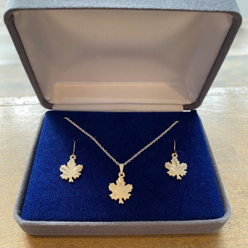 Maple Leaf Necklace & Earring Set